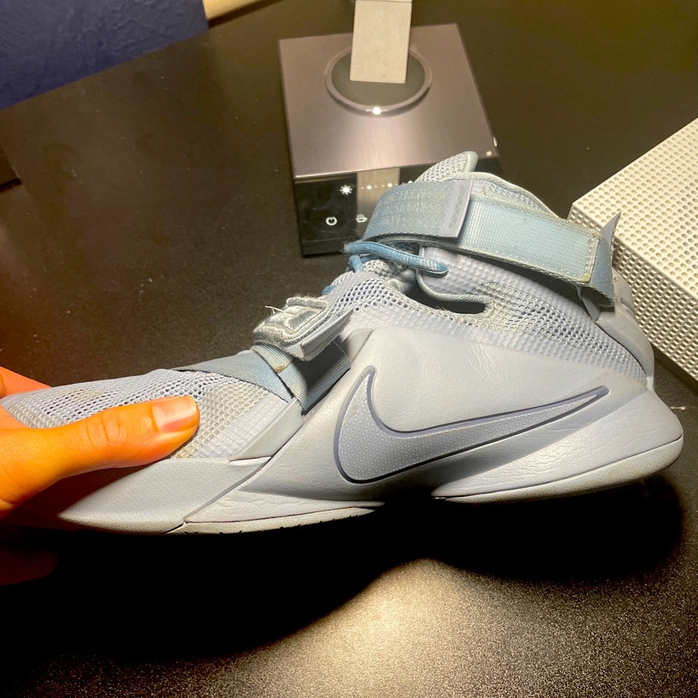 Nike LeBron Soldier 9 PRM Blue/Grey Basketball Shoes